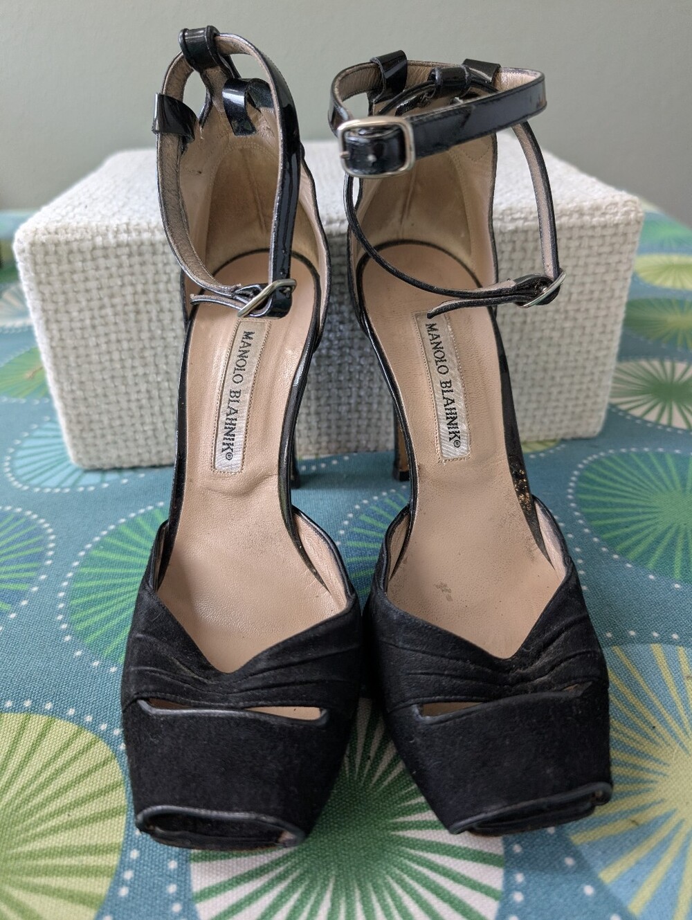 Manolo Blahnik Vintage Patent Leather Pumps * Missing Strap Size EU38